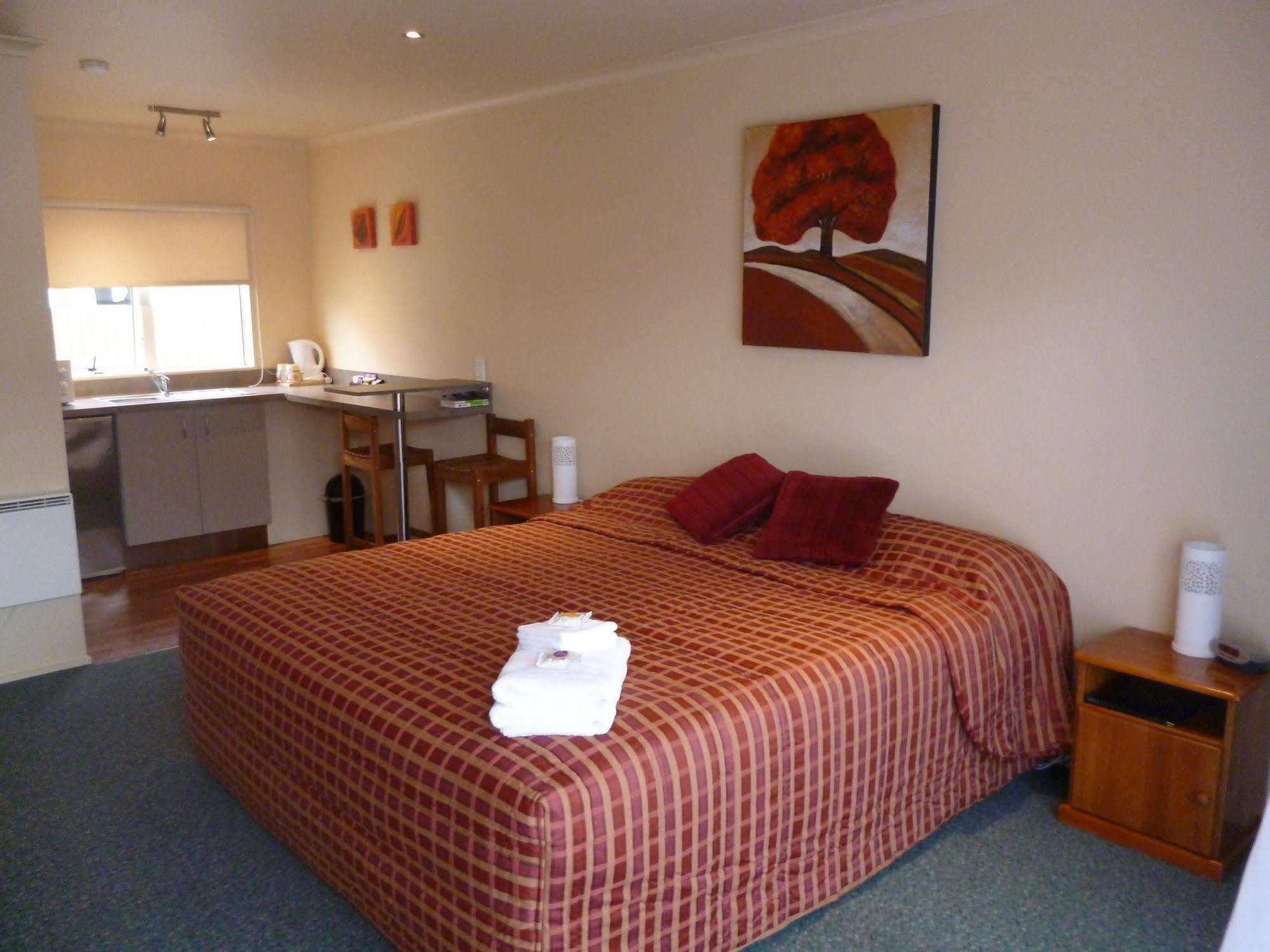 Heritage Court Motel Invercargill Exterior photo